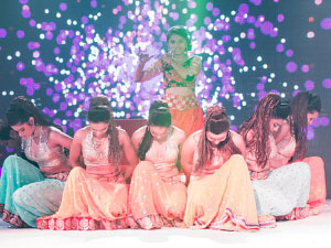 DJ Night & Candid Photography in pre-wedding by Mindz productionz